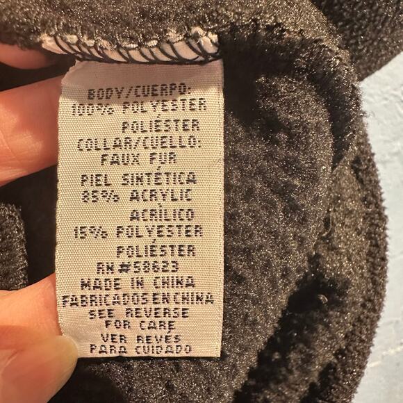 Effeci Woman Size 2x Vest Black with Faux Fur Trim Warm Cozy Winter Layering - Picture 8 of 9